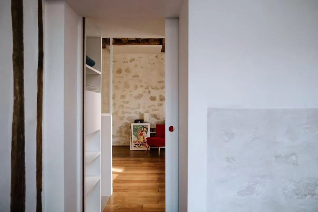 Charming Paris Hideaway Daire