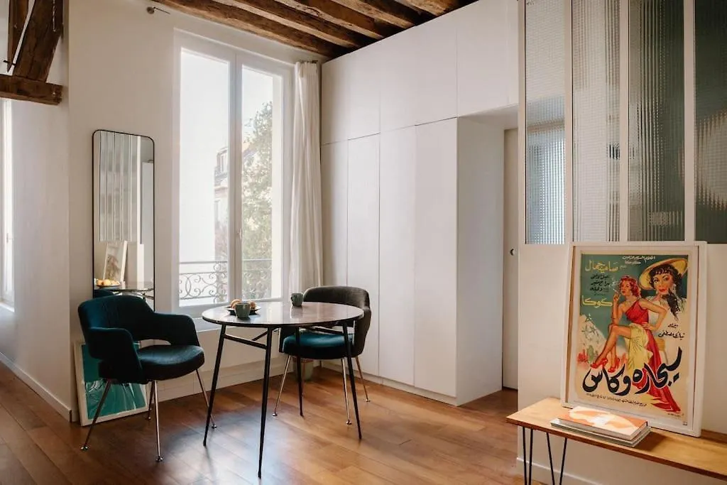 Charming Paris Hideaway Daire Fransa