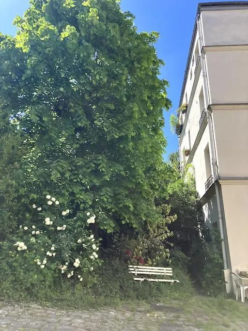 Charming Paris Hideaway Apartment France